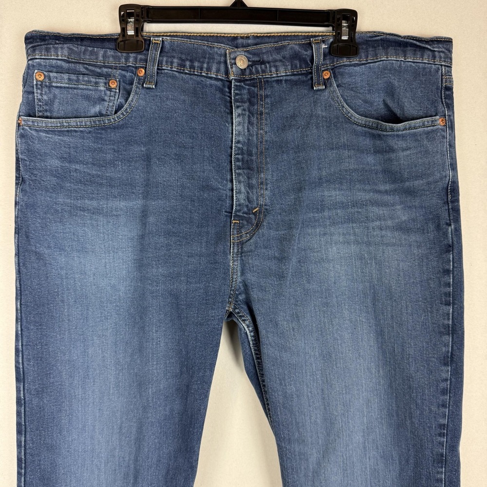 Levi's 502 Jeans Mens 42x32 Blue Medium Wash Regular Tapered Leg Stretch Denim - Picture 3 of 16